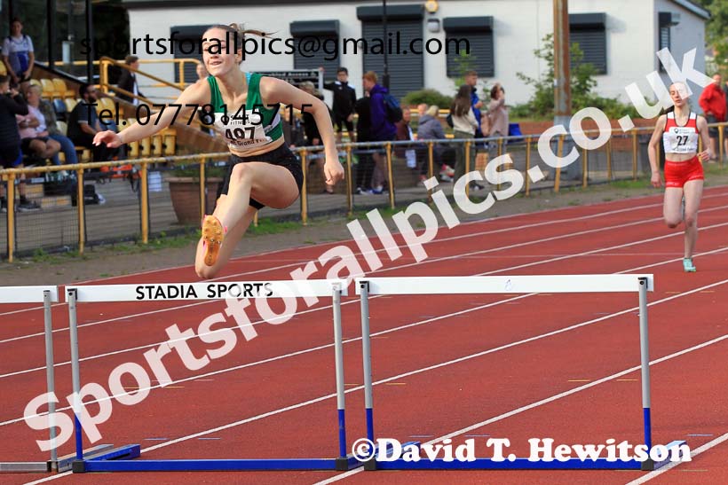 Hurdles, 2023 NEGP 5 Monkton, Wed, July 26th. Photo: David T. Hewitson/Sports for All Pics